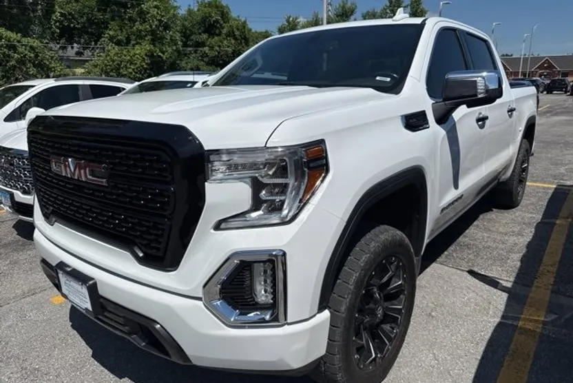 2019 Gmc Sierra SLT photo 1