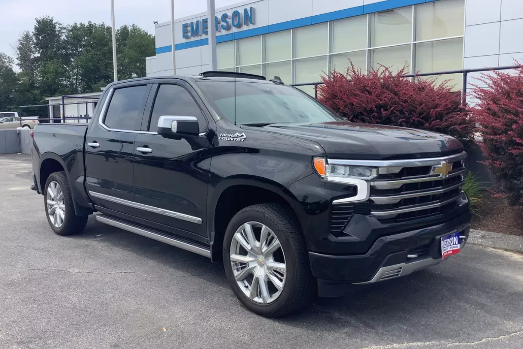 2023 Chevrolet Silverado 1500 High Country photo 1