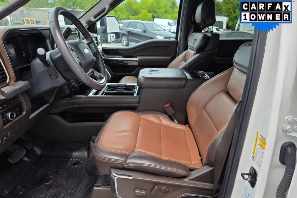 2024 Ford F-350 King Ranch photo 1