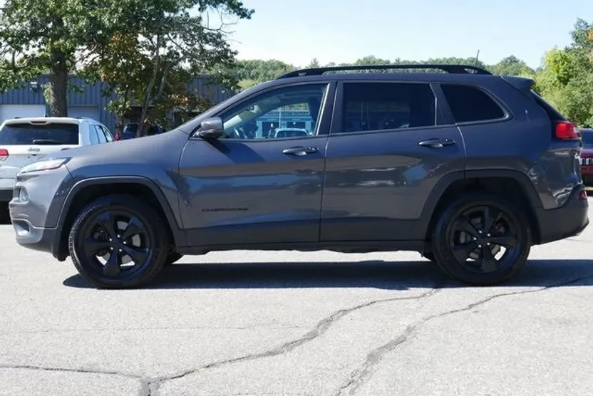 2017 Jeep Cherokee Limited photo 1