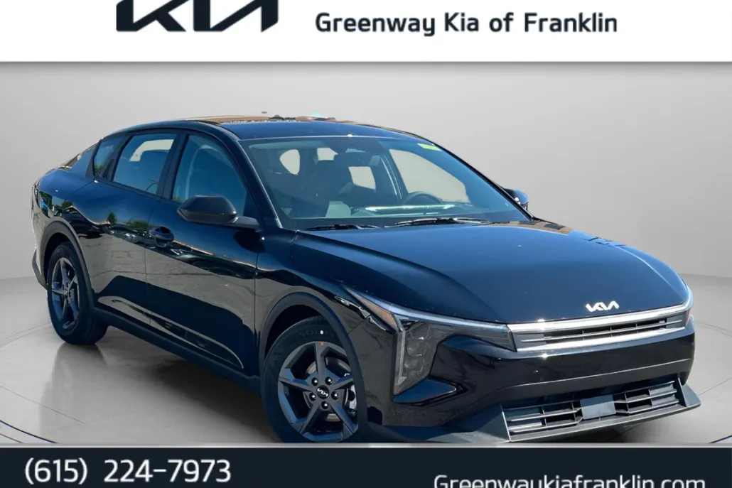 2025 Kia K4 LXS photo 1