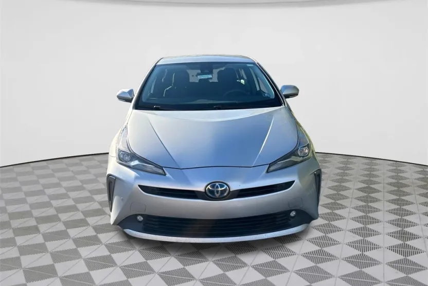 2021 Toyota Prius LE AWD-e photo 1