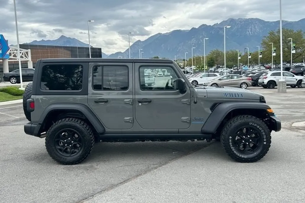 2023 Jeep Wrangler Base 4xe photo 1