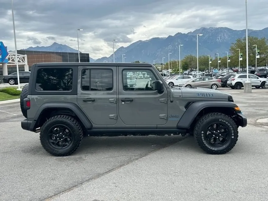 2023 Jeep Wrangler Base 4xe photo 1