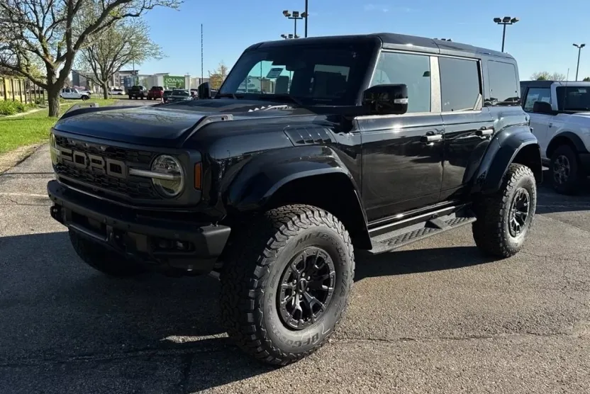 2025 Ford Bronco Raptor photo 1
