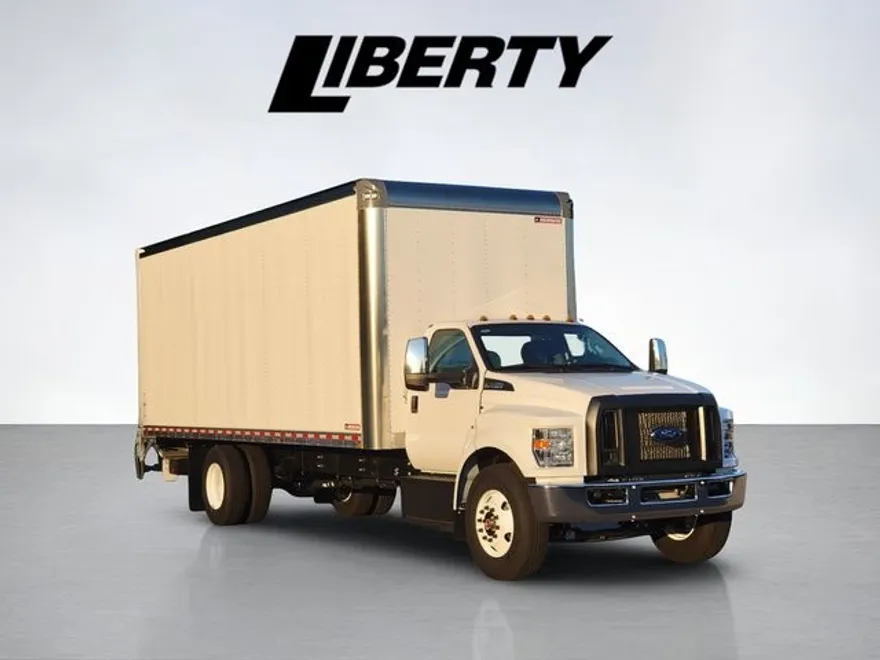 2025 Ford F-650 photo 1