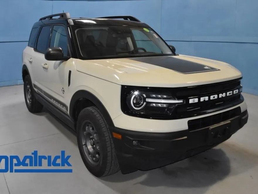 2024 Ford Bronco Sport Outer Banks photo 1