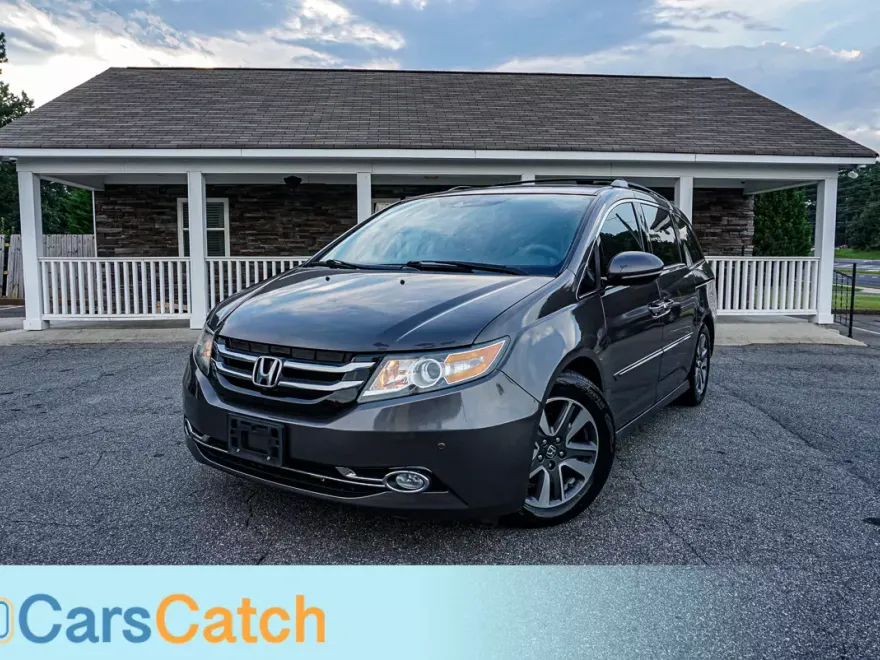 2015 Honda Odyssey Touring Elite photo 1