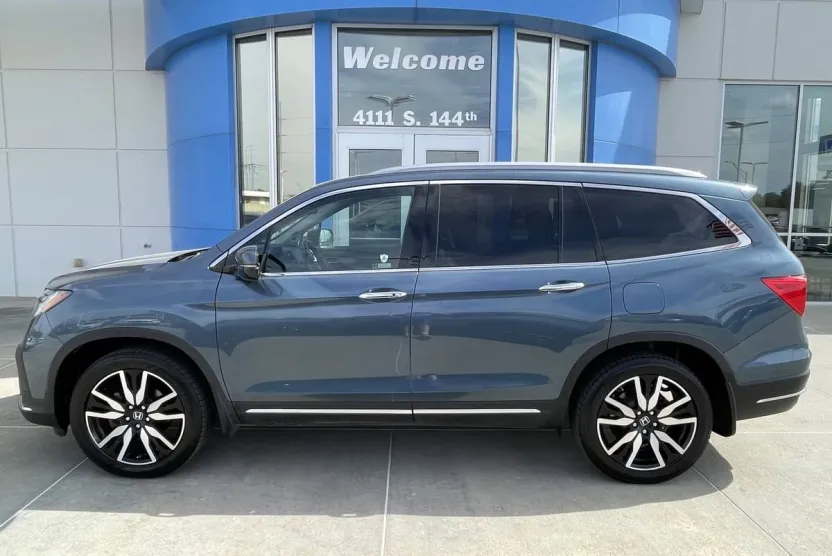 2019 Honda Pilot Elite photo 1