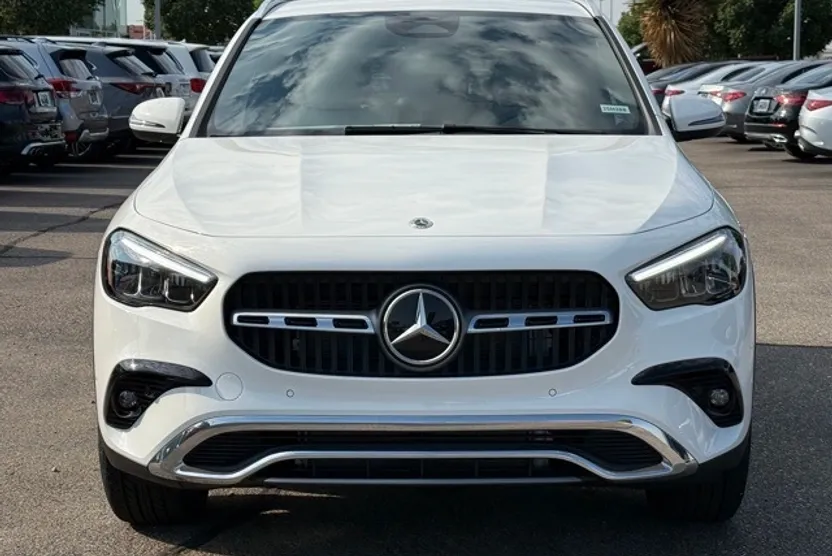 2025 Mercedes Benz GLA 250 4MATIC photo 1