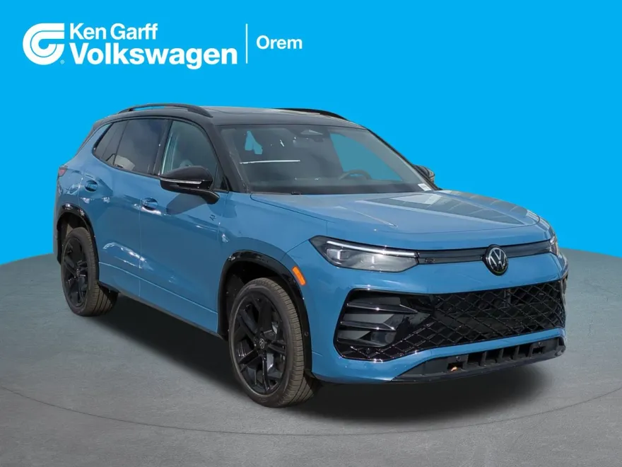 2025 Volkswagen Tiguan SE R-Line Black photo 1