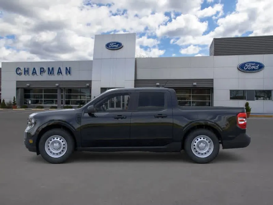 2025 Ford Maverick XL photo 1
