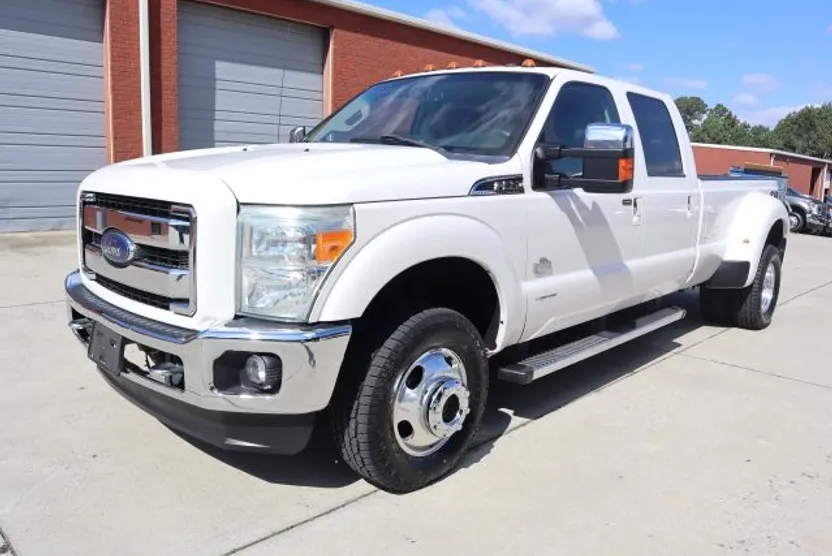 2015 Ford F-350 photo 1