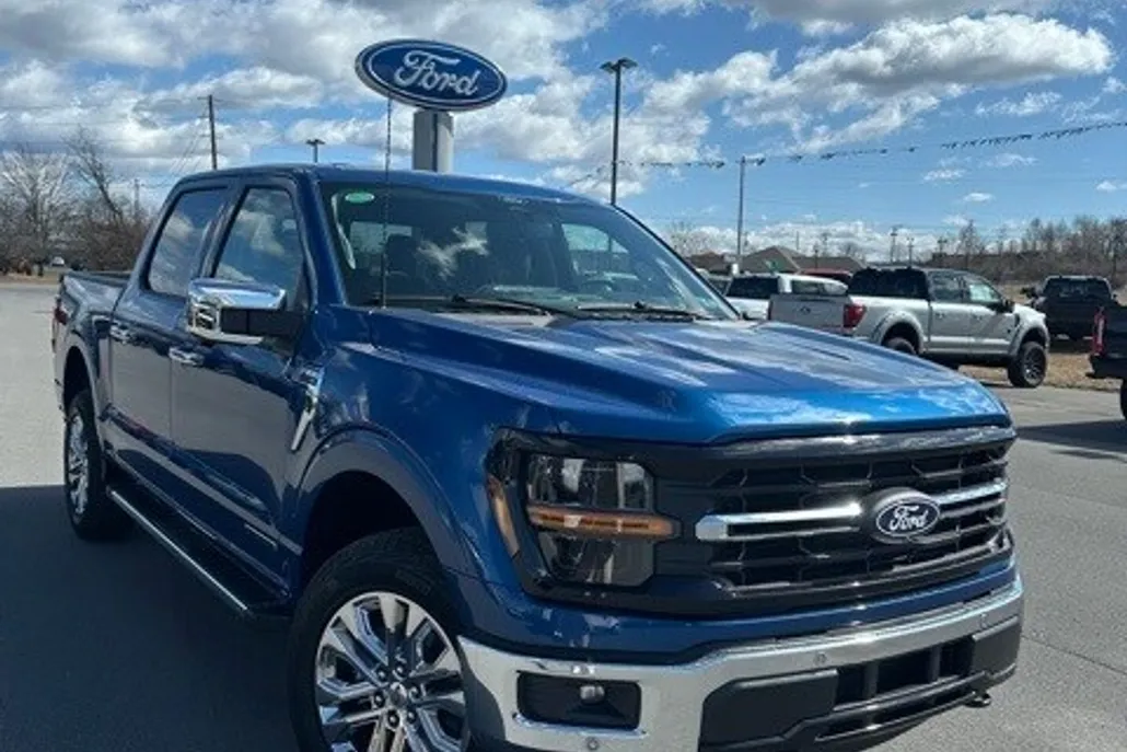 2025 Ford F-150 XLT photo 1