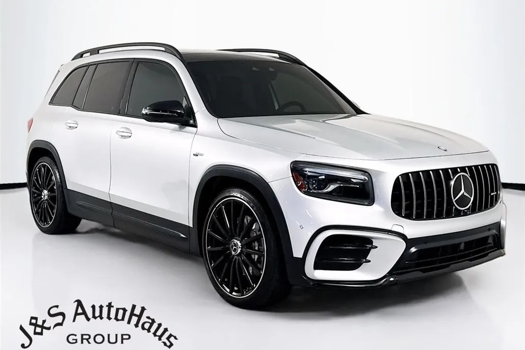 2024 Mercedes Benz GLB 35 AMG 4MATIC photo 1