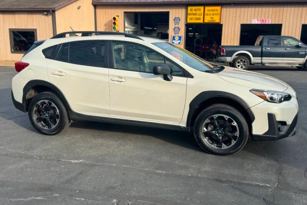 2022 Subaru Crosstrek Base photo 1