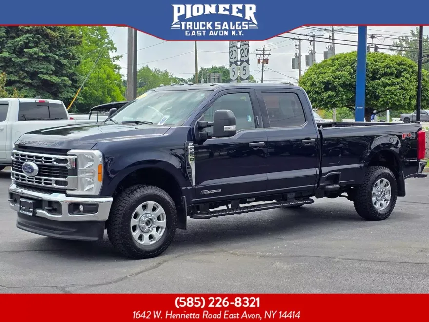 2023 Ford F-250 XLT photo 1