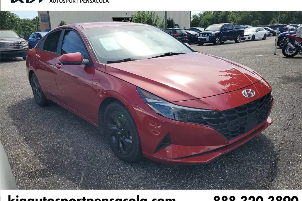 2022 Hyundai Elantra SEL Convenience photo 1