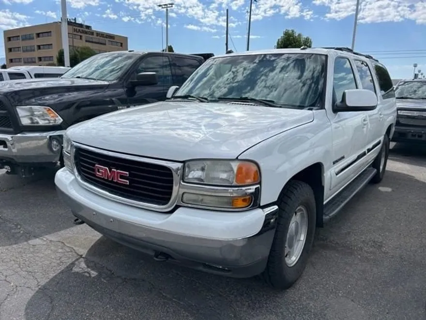 2005 Gmc Yukon XL SLE photo 1