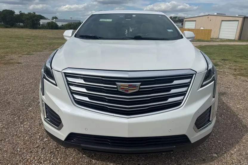 2017 Cadillac XT5 Premium Luxury photo 1