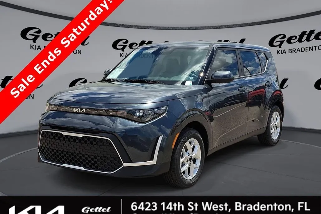 2025 Kia Soul LX photo 1