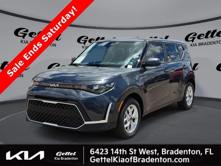 2025 Kia Soul LX photo 1