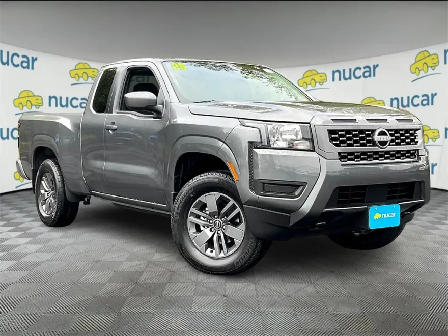 2025 Nissan Frontier SV photo 1