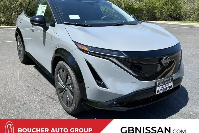 2025 Nissan ARIYA Platinum photo 1