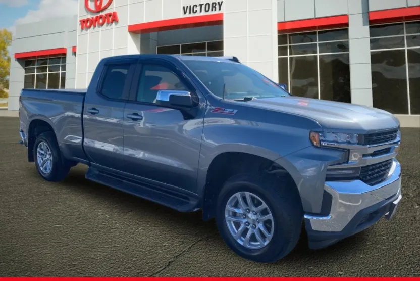 2019 Chevrolet Silverado 1500 LT photo 1