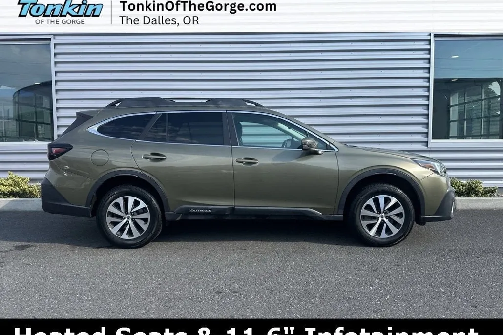 2021 Subaru Outback Premium photo 1