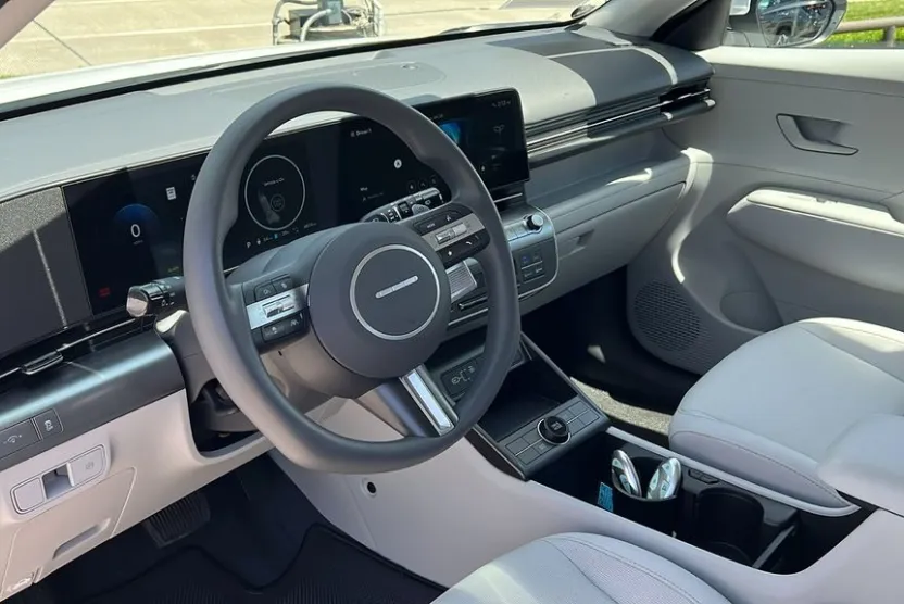2025 Hyundai Kona Electric SE photo 1
