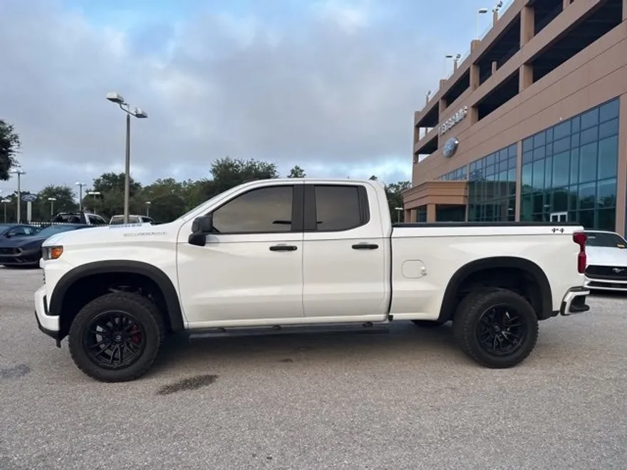 2019 Chevrolet Silverado 1500 Custom photo 1