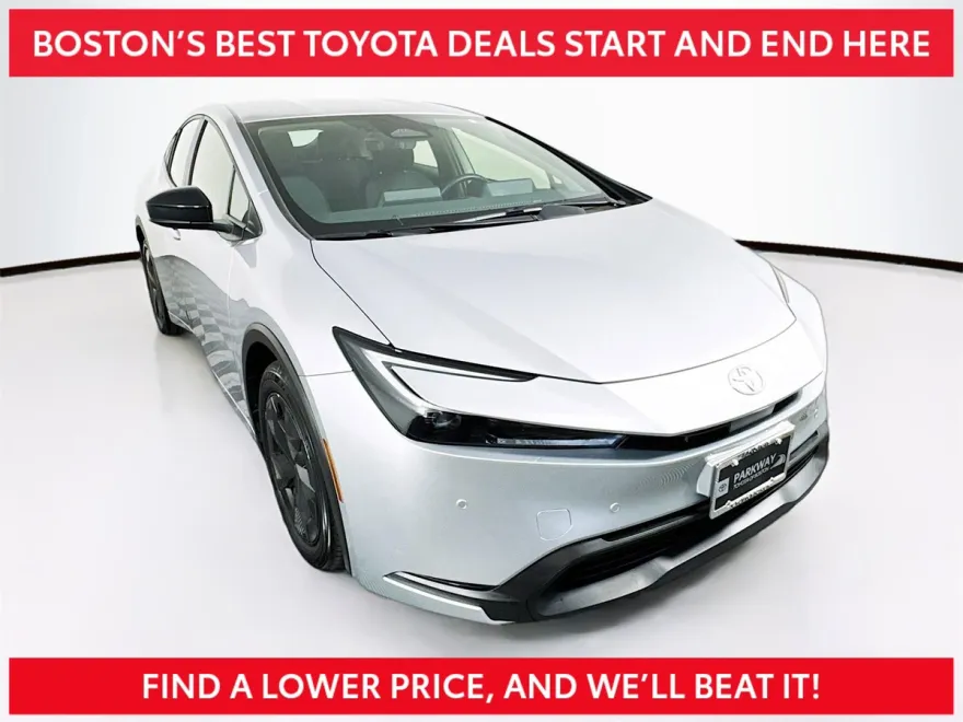 2023 Toyota Prius Limited photo 1