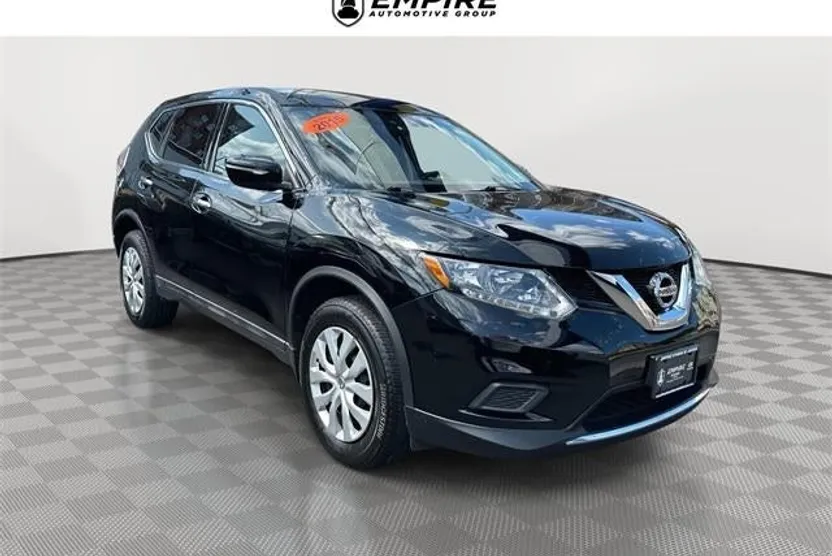 2015 Nissan Rogue S photo 1