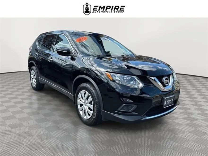 2015 Nissan Rogue S photo 1