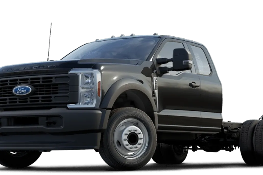 2025 Ford F-550 photo 1