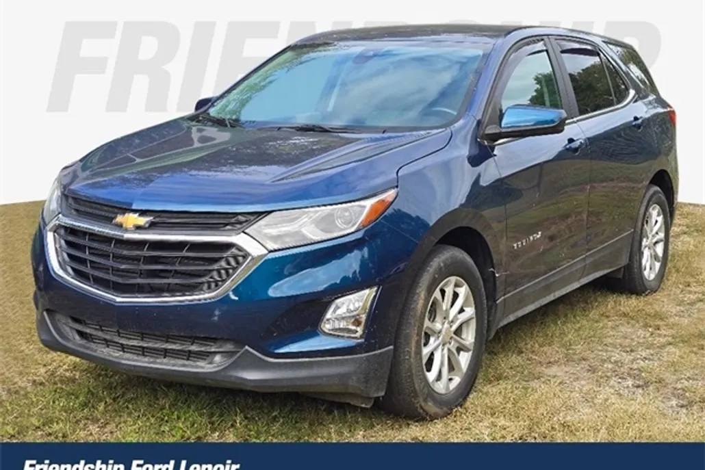 2021 Chevrolet Equinox LT photo 1