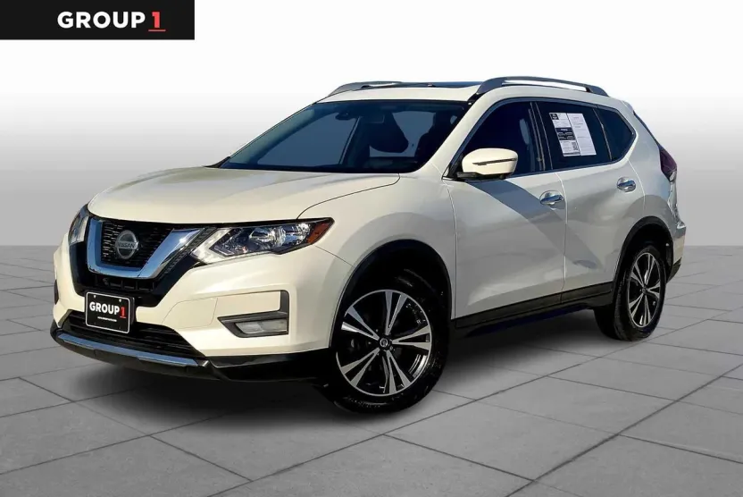 2020 Nissan Rogue SV photo 1