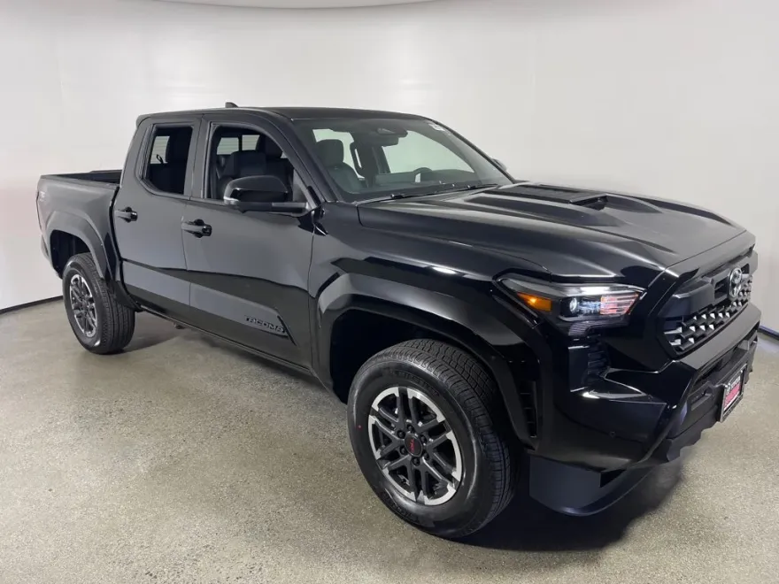 2025 Toyota Tacoma TRD Sport 4x4 Double Cab photo 1