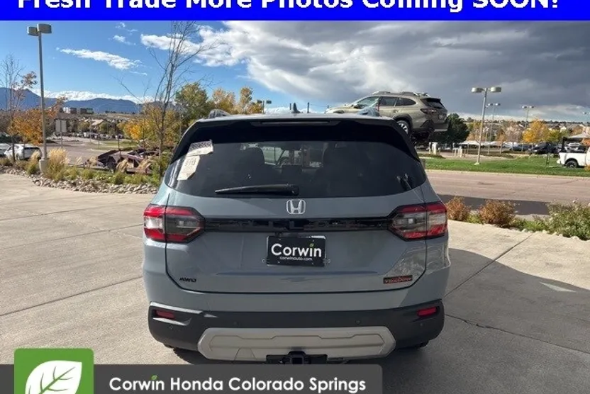 2024 Honda Pilot TrailSport photo 1