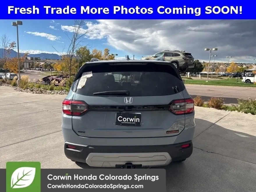 2024 Honda Pilot TrailSport photo 1