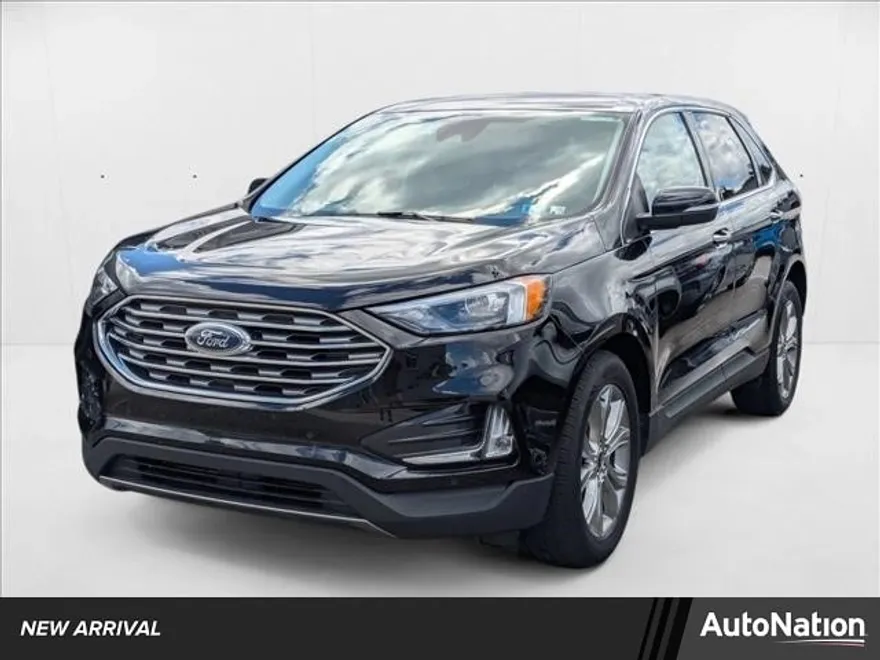 2024 Ford Edge Titanium photo 1