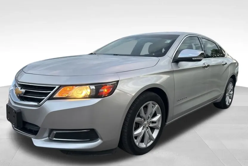 2016 Chevrolet Impala 2LT photo 1