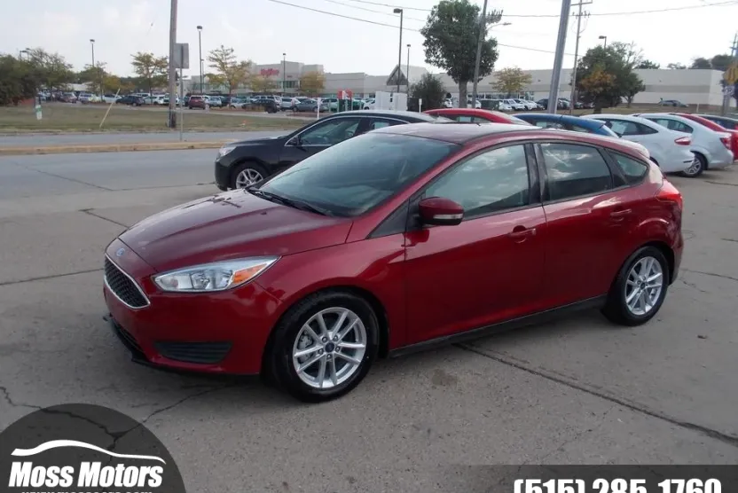 2016 Ford Focus SE photo 1