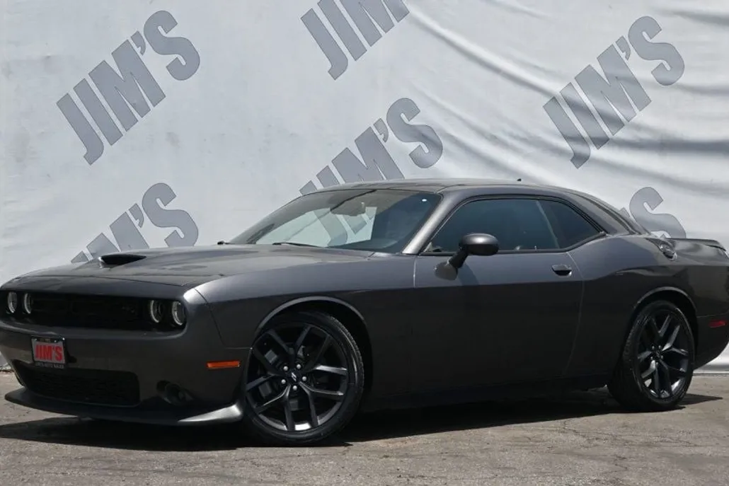 2019 Dodge Challenger R/T photo 1