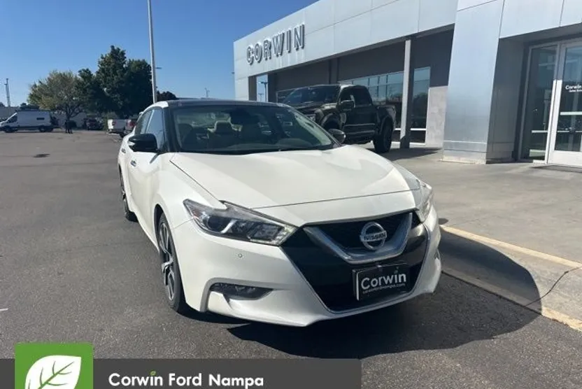 2017 Nissan Maxima Platinum photo 1