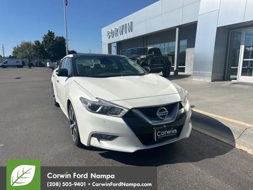 2017 Nissan Maxima Platinum photo 1