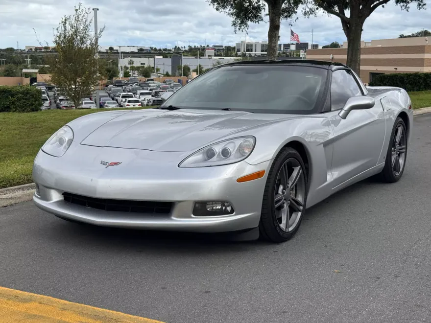 2009 Chevrolet Corvette 1LT photo 1