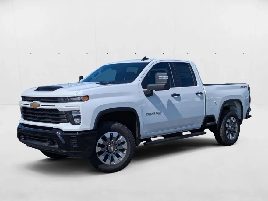 2025 Chevrolet Silverado 2500HD Custom photo 1