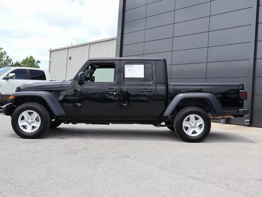 2023 Jeep Gladiator Sport photo 1
